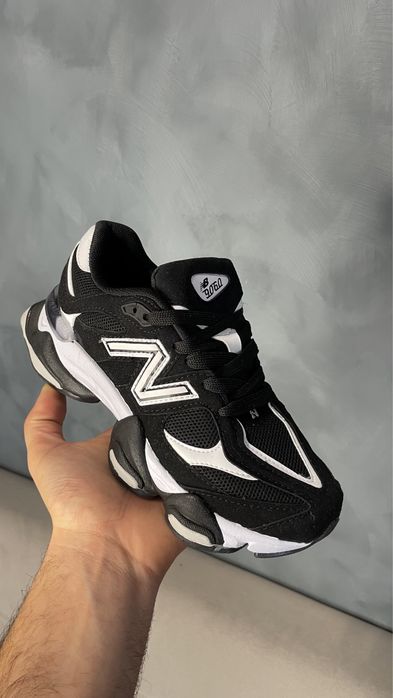 New Balance 9060