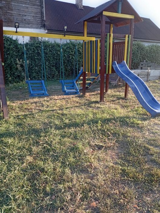 Topogan cu leagăne
