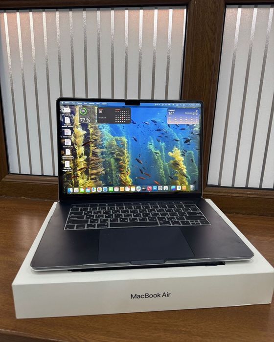 MacBook air почти новый срочно
