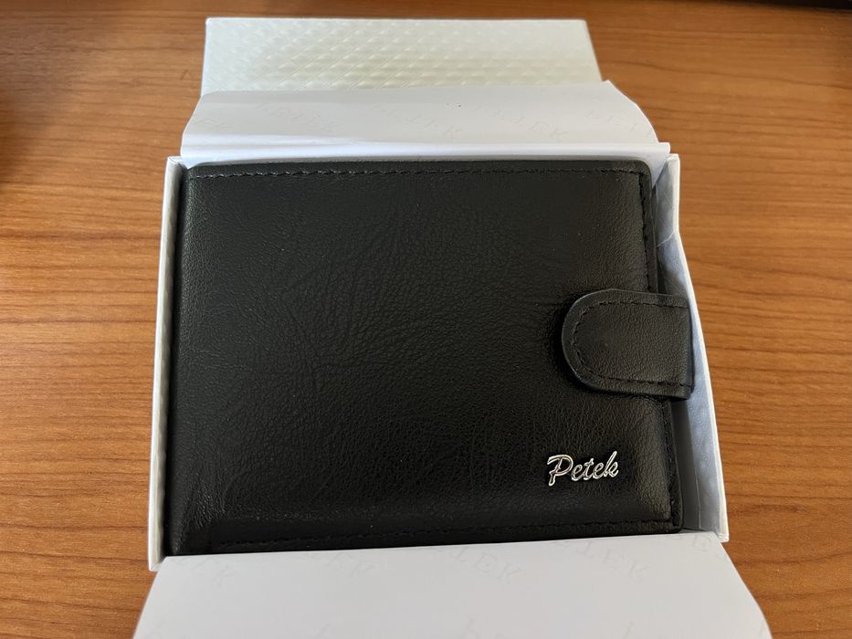 Оригинални портмонета от естествена кожа Petek с кутия
