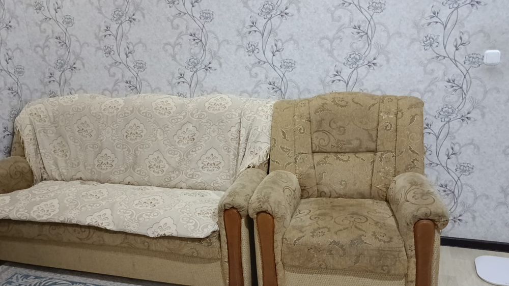 Диваны 2 кресло состояние среднее