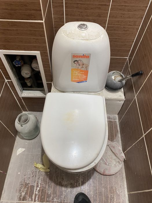 Продам 3 унитаза