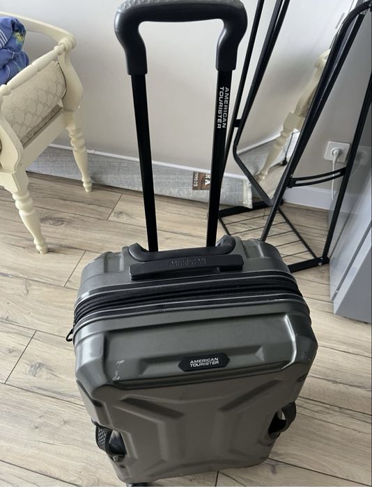 Дорожный чемодан
