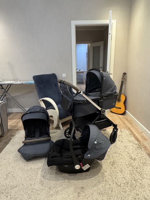 Продам коляску новую