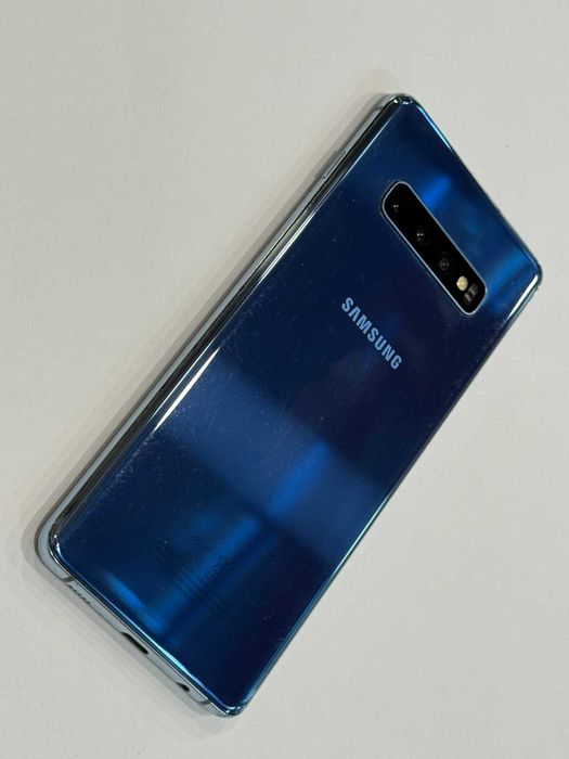 Samsung Galaxy S10+ 128GB / 8GB RAM