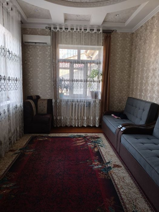 Продаётся дом 6 ком 3 сот Мирабадский район  Азербайджанский центр