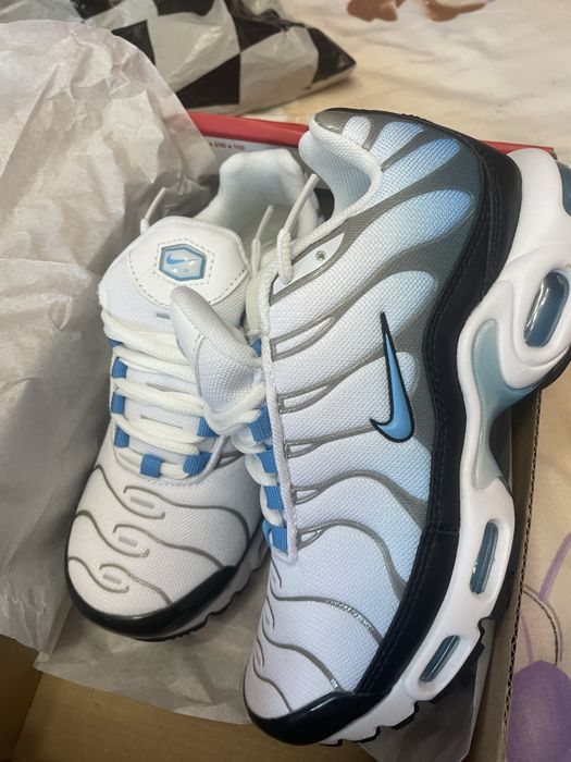 Adidasi nike tn universali