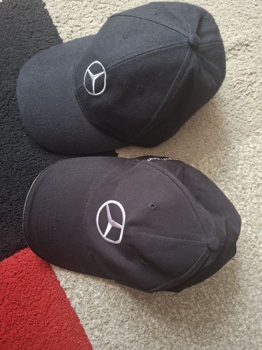 Șapcă Mercedes  o singura marime.