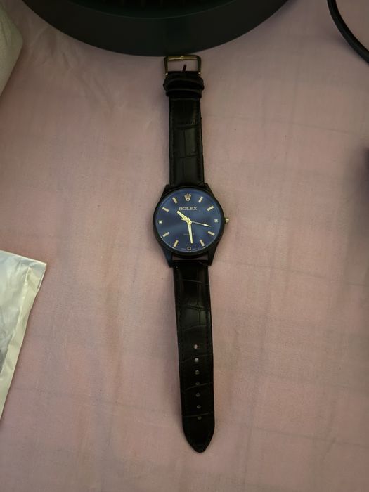 Часы мужские черные