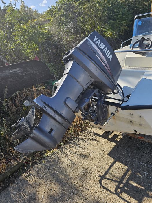 Лодка Open 485  с двигател Yamaha 75к.с.