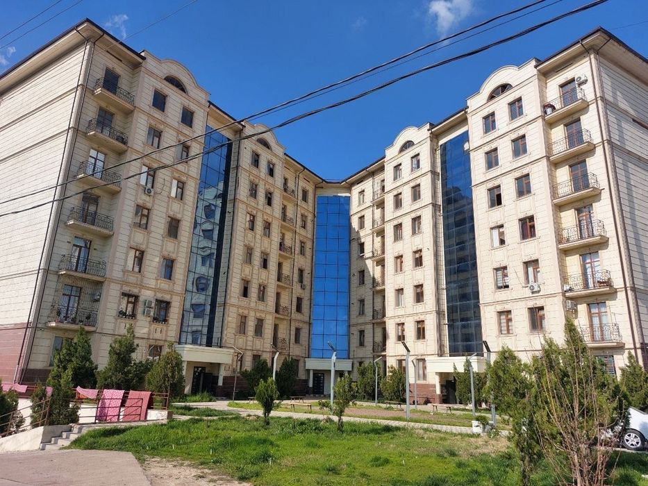 Сурочна продажа квартира нурафшон навастройка викупгаям берлади  % сиз