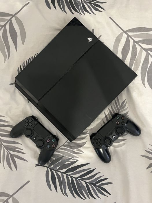Прошитая PlayStation 4 fat 500gb goldenhen