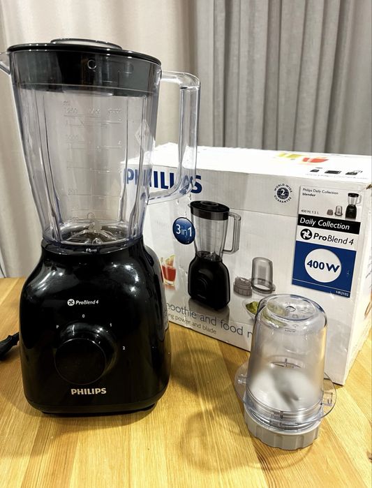 Блендер Philips продам черный
