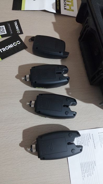 Set 3+1 avertizori faith tronic-c, impecabili