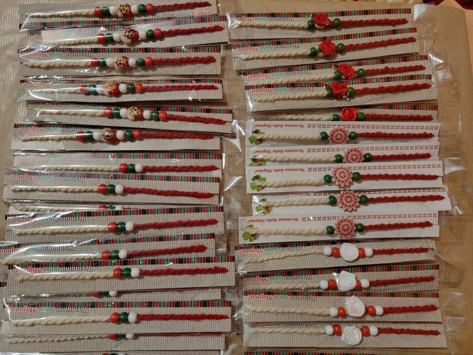 Ръчно направени мартеници