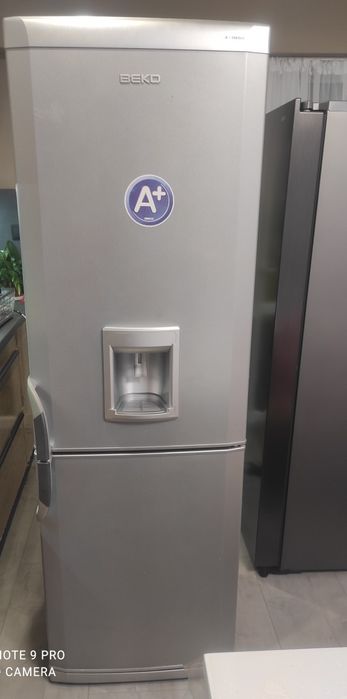 Хладилник с фризер Беко