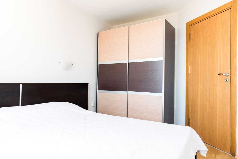 Дава се под наем Двустаен апартамент в Свети Влас - 75 кв.м за 204 € - Снимка #1