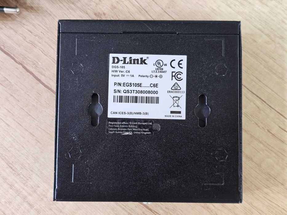 Switch D-Link DGS-105, 5 porturi 10/100/1000