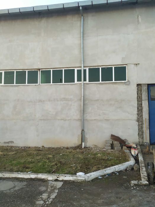 Сдается в аренду 1,15 гектар земли с зданием 1300 кв.м Ижарага жой бор