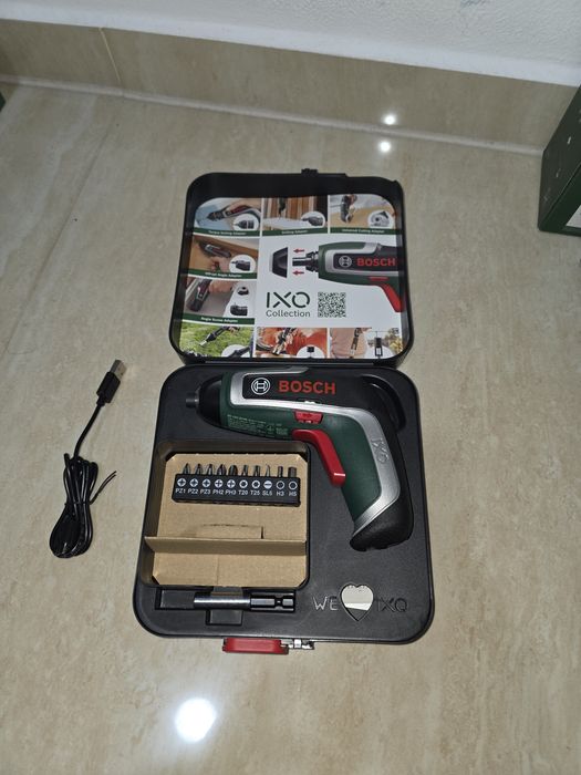 Șurubelnița lucruri fine Bosch IXO 7