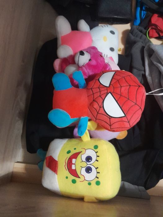 Ойыншықтар сатылады