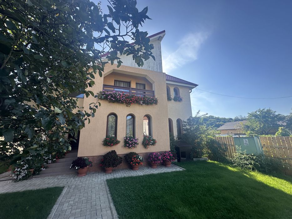 Casa de vanzare in statiunea Targu Ocna
