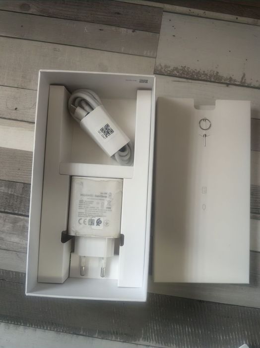 Honor view 20 + подаръци