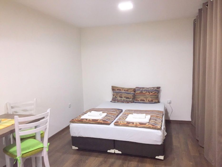 Студио Орхидея - Варна, нощувки до Червения площад