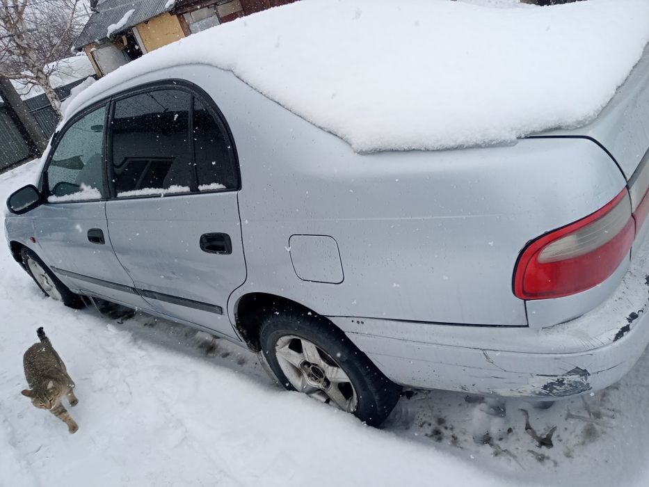 Продам авто Тойота Карина Е