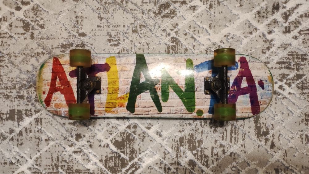 Продам срочно скейтборд