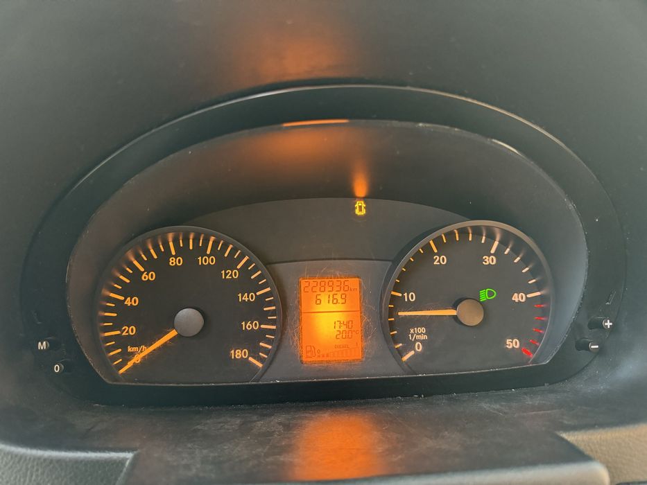 Vand mercedes benz sprinter 319