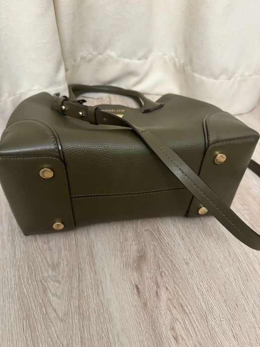Продам сумку Michael Kors