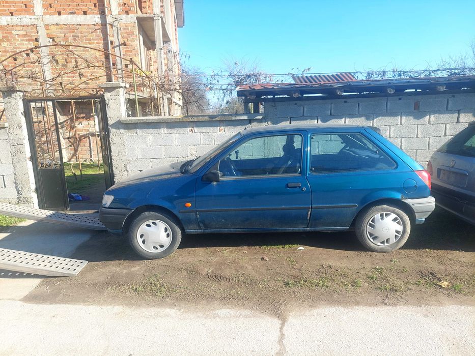 Форд фиеста 1.3 на части