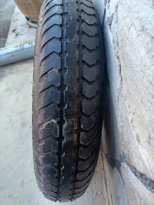 Резервна гума патерица...