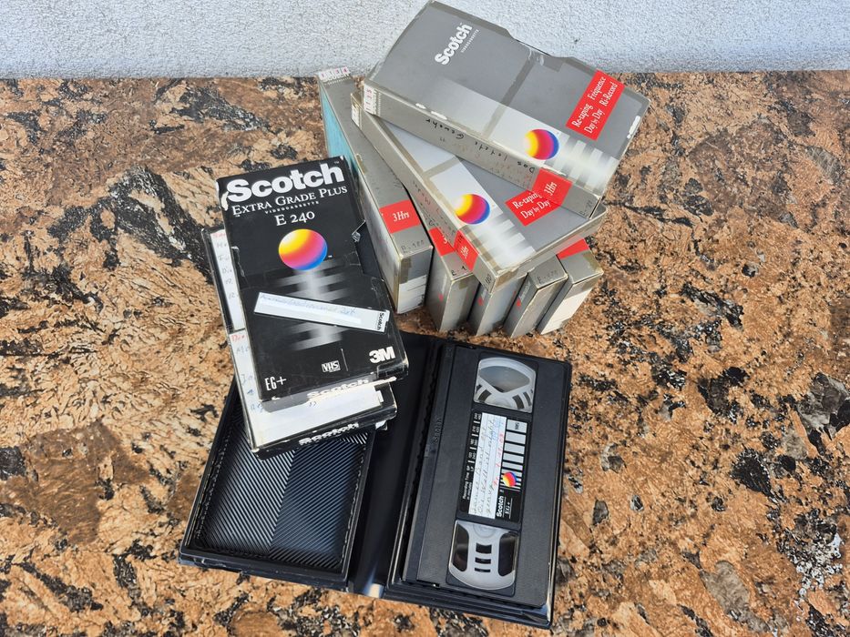 Vand 11 casete video vhs Scotch de 240 minute
Vând 11 casete video VHS