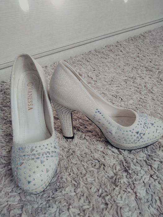 Женские туфли 35 размера