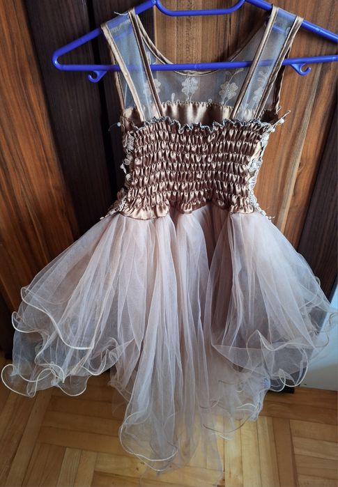 Официална рокличка размер 5-6г.