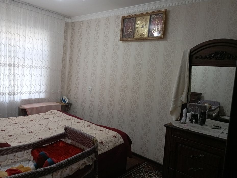 Продаем свою 4х комнатную квартиру..