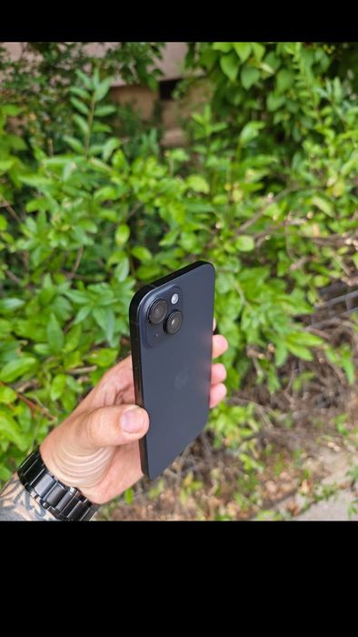 Iphone 15 black .