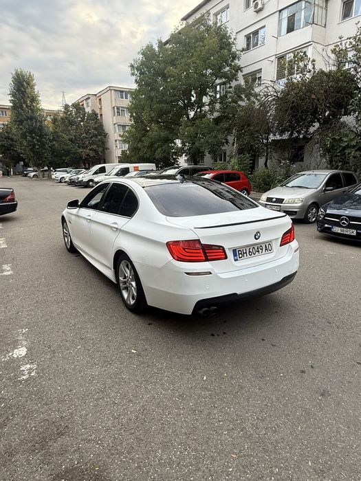 Vând BMW F10 520D