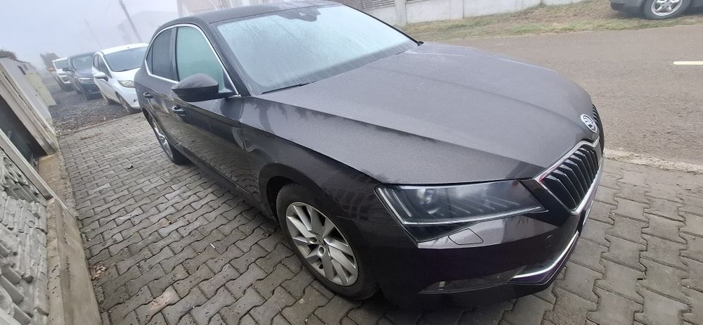 Ocazie Skoda Superb