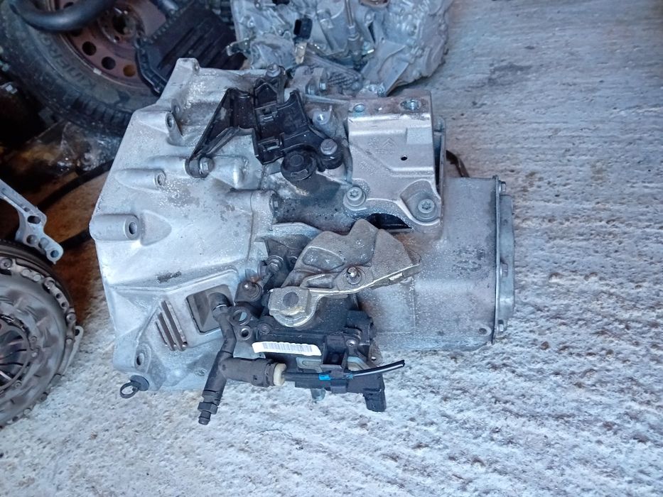 Cutie de viteze Peugeot 2008 1.6 diesel an 2016 6+1