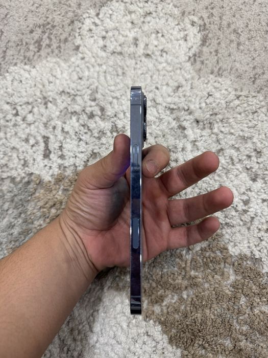 Продам айфон 13 про макс