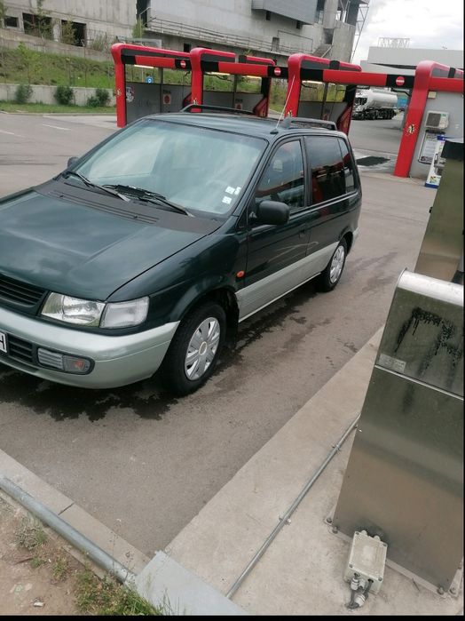 Mitsubishi space runner 1.8 4x4