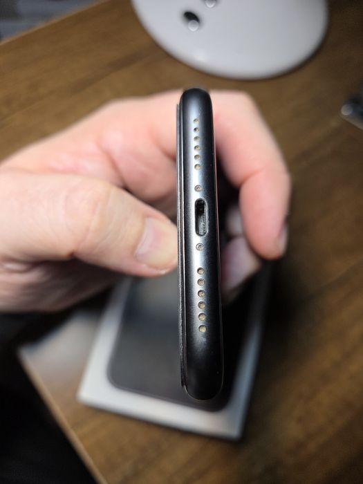 Iphone 11, 128 gb, black