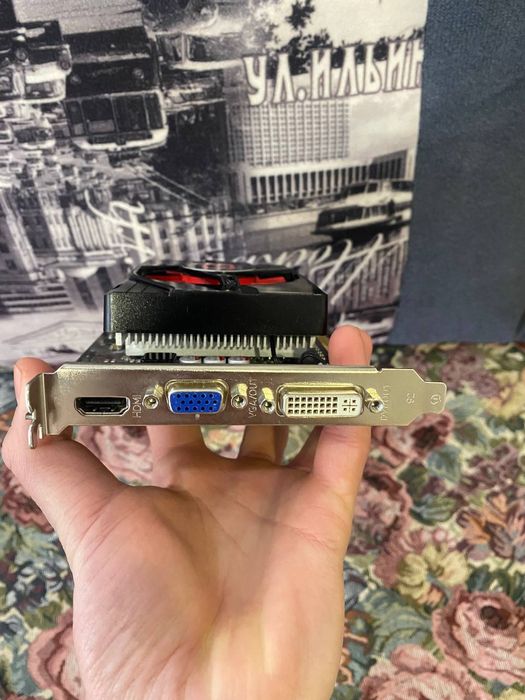 Две Видеокарты gt 440 2gb и gt 630