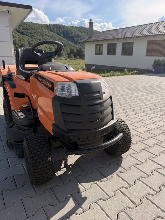 De vânzare tractor de tuns gazon Villager VT 1005 HD