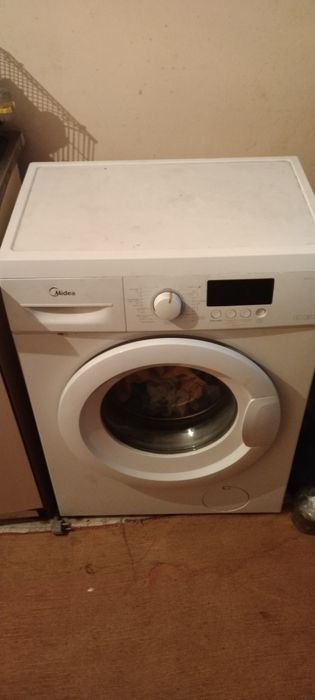 Продам стиральную машинку афтомат