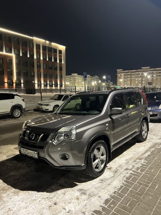 Машина Nissan X trail 2013года. Срочно