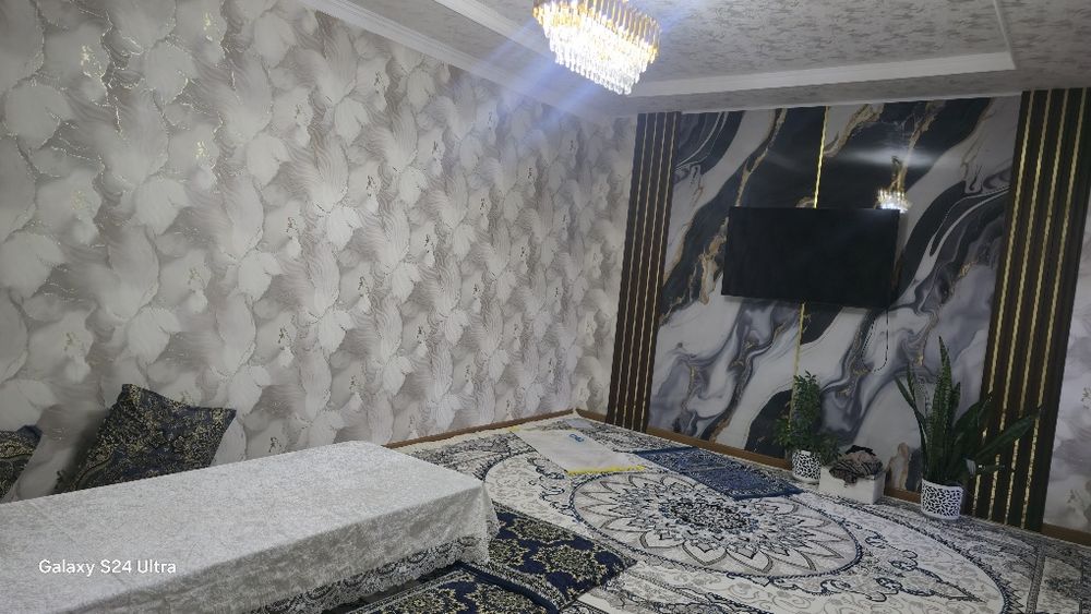 Ховли сотилади срочно